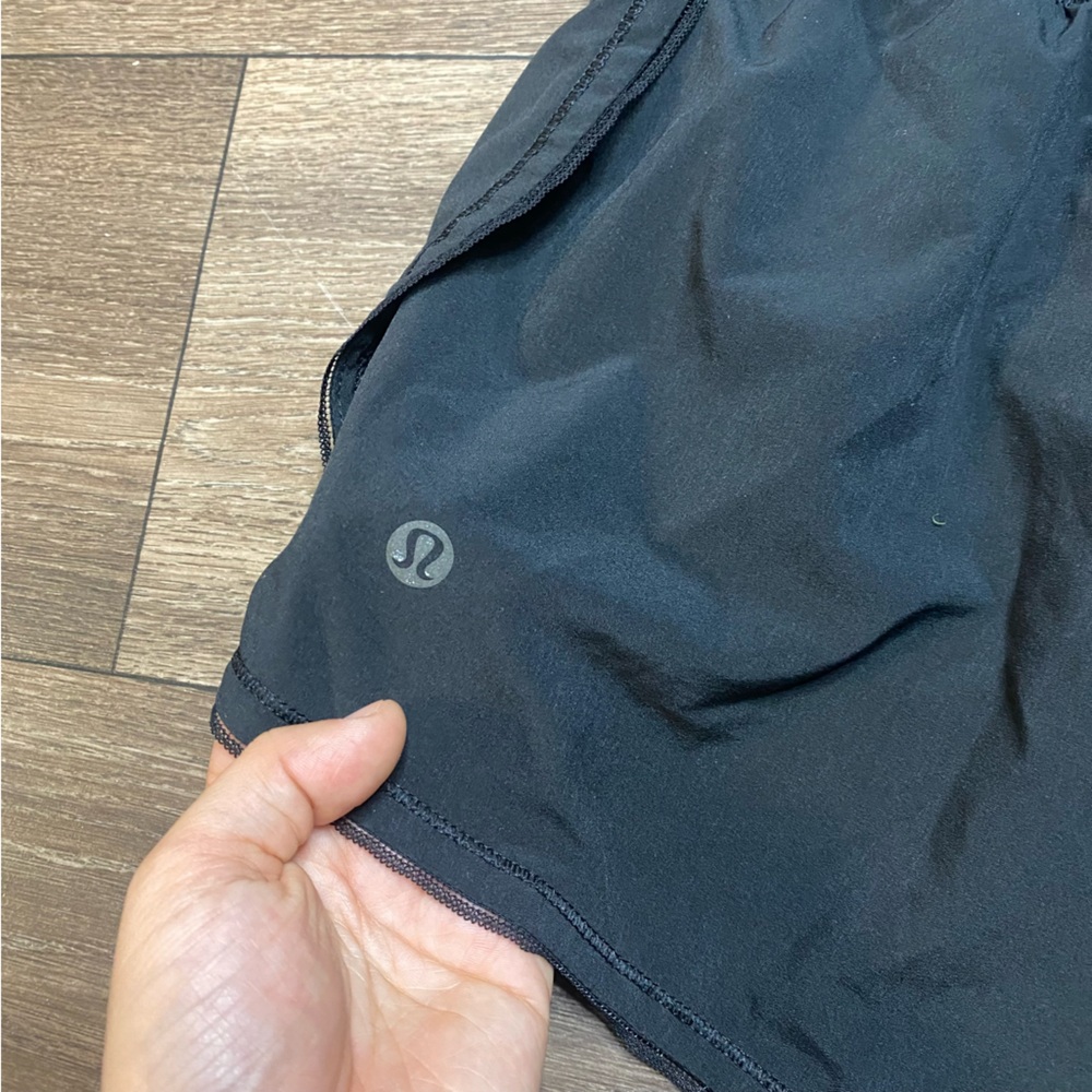 Lululemon Seek The Heat Short II (2.5") - Picture 8 of 10